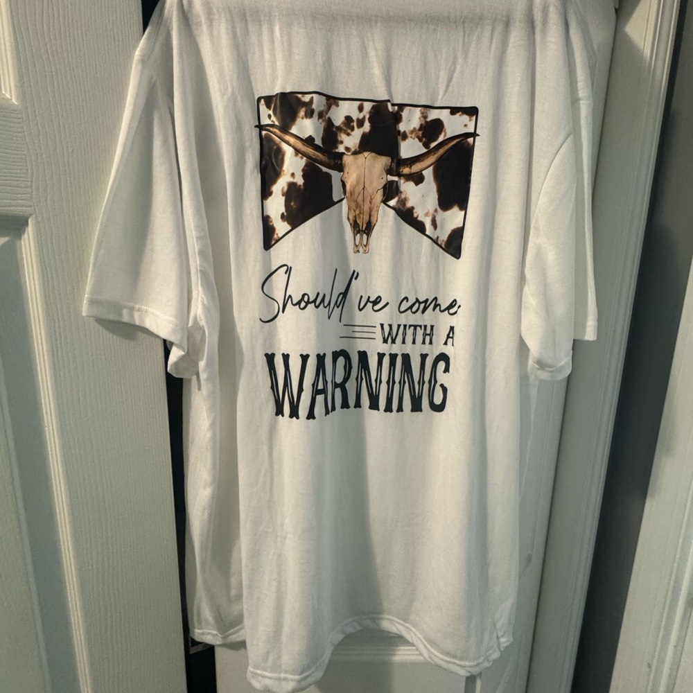 Morgan Wallen Graphic Tee with Bull Skull Design